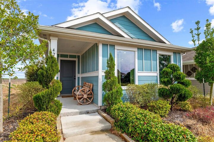 Property Photo:  421 Corsair Way  TX 75125 