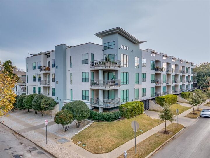 Property Photo:  4040 N Hall Street 113  TX 75219 