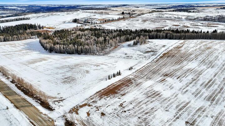 Property Photo:  4557 Township Road 300  AB T0M 0R0 