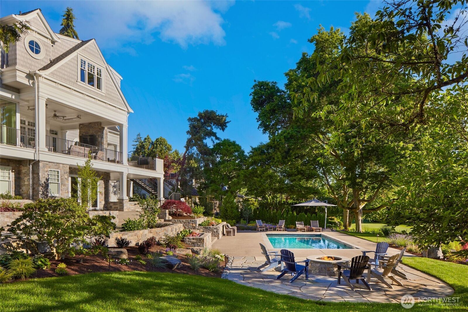 Property Photo:  1848  77th Avenue NE  WA 98039 