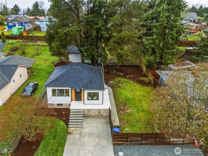 Property Photo: 10731 18th Avenue SW WA 98146