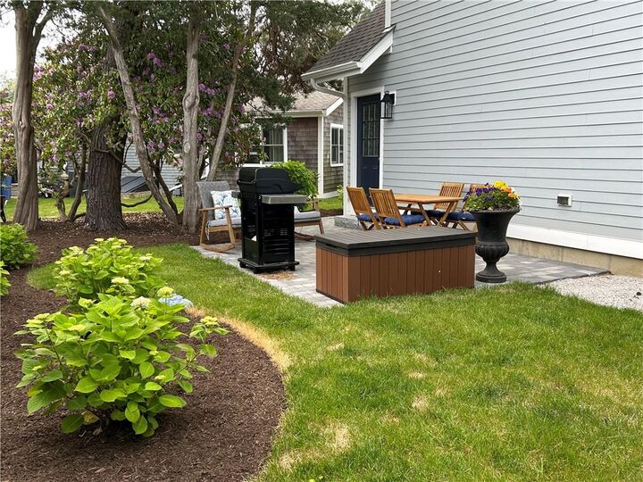 Property Photo:  5 Key Court B  RI 02840-4217 