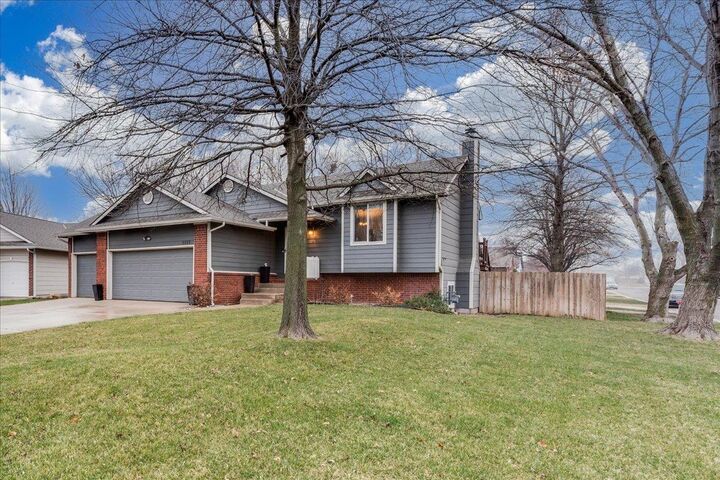 Property Photo: 2522 S Denene Ct. KS 67215