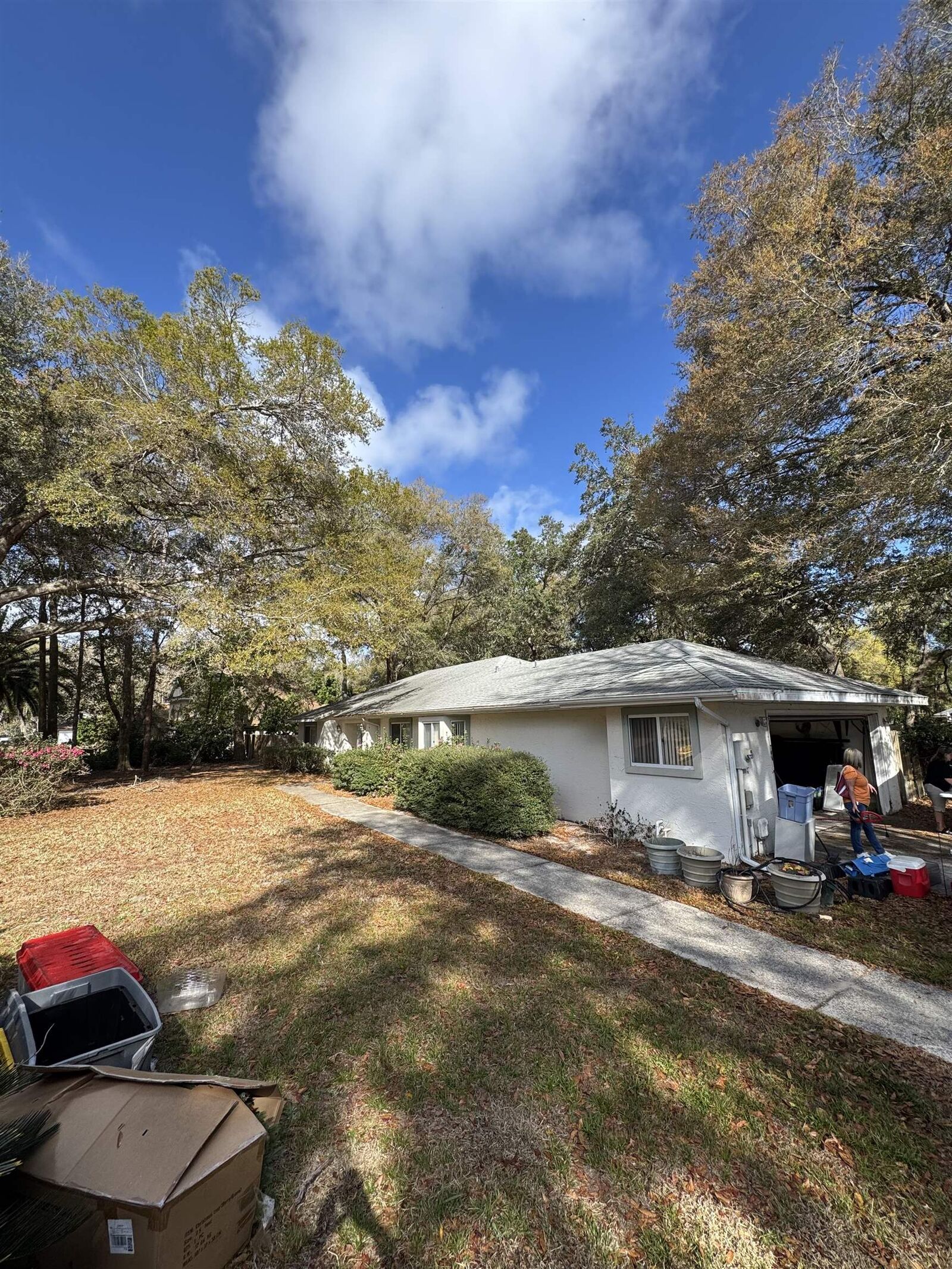 Property Photo: 704 Charmwood Dr FL 32086