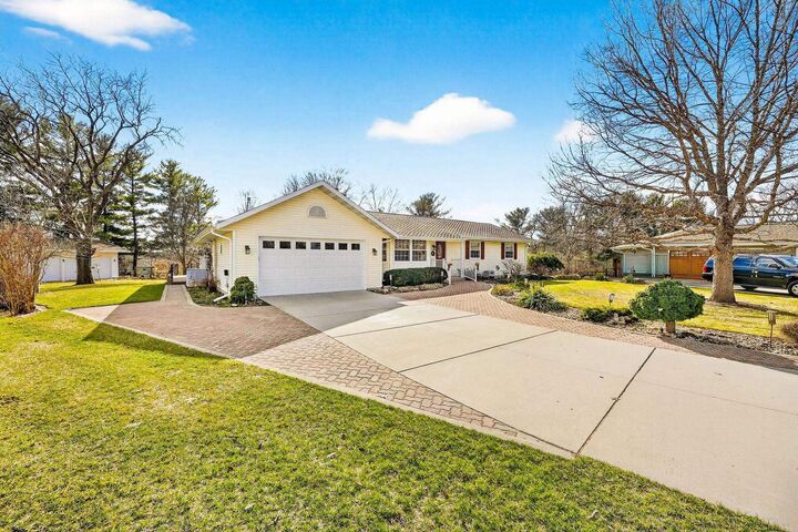 Property Photo:  3506 Greendale Court  WI 53546 