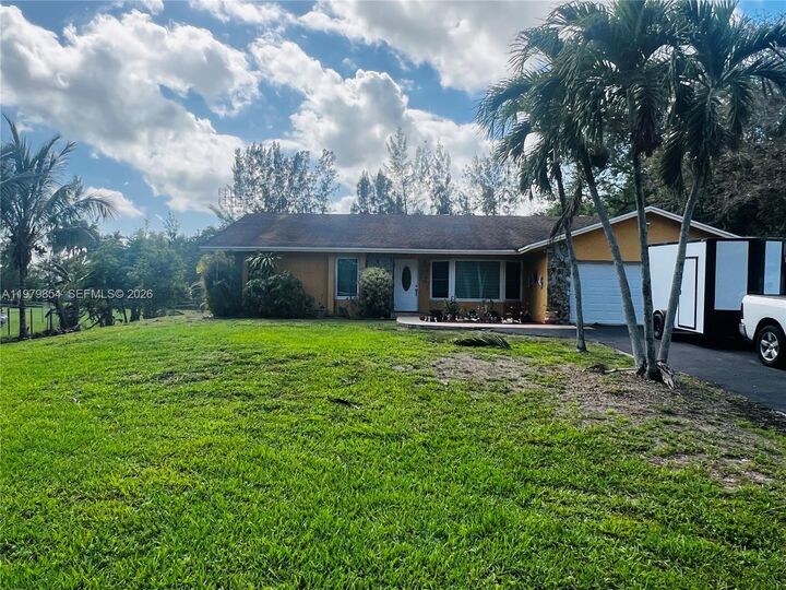 Property Photo:  3400 SW 137th Ave  FL 33027 