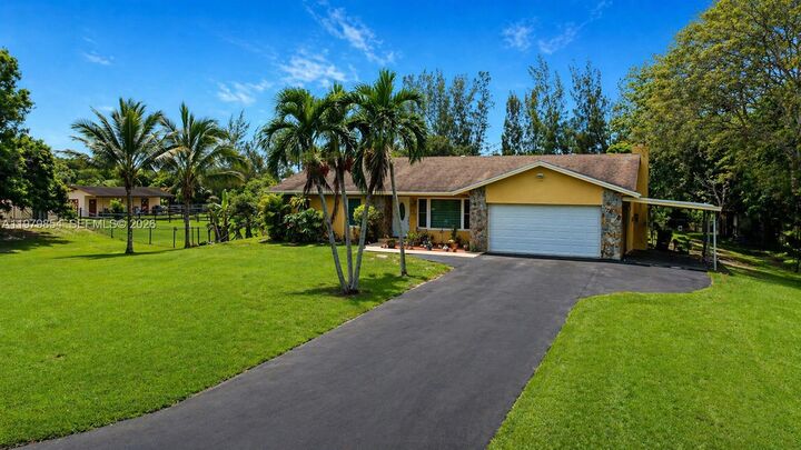 Property Photo:  3400 SW 137th Ave  FL 33027 