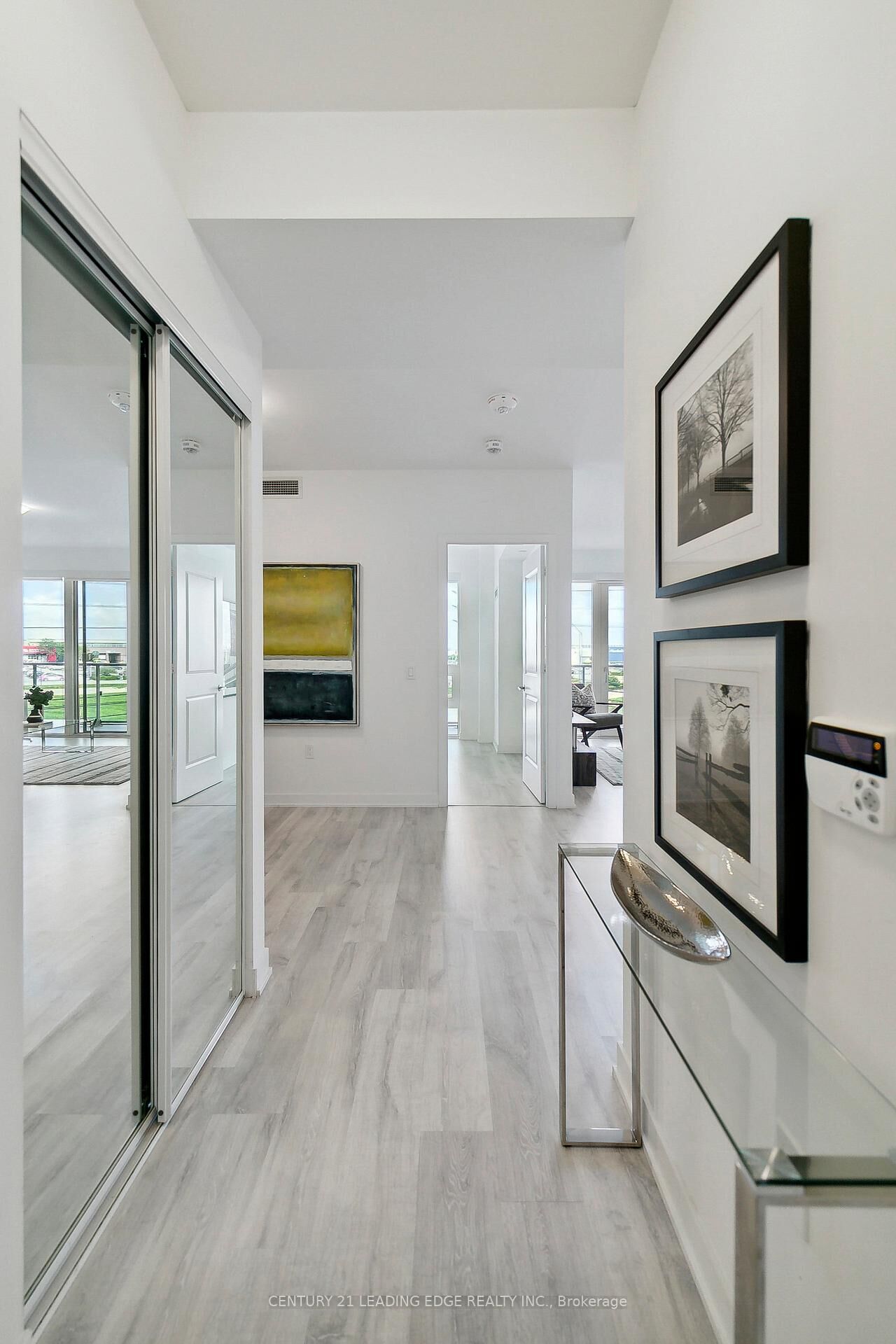 Photo de la propriété:  4655 Metcalfe Avenue 302  ON L5M 0Z7 