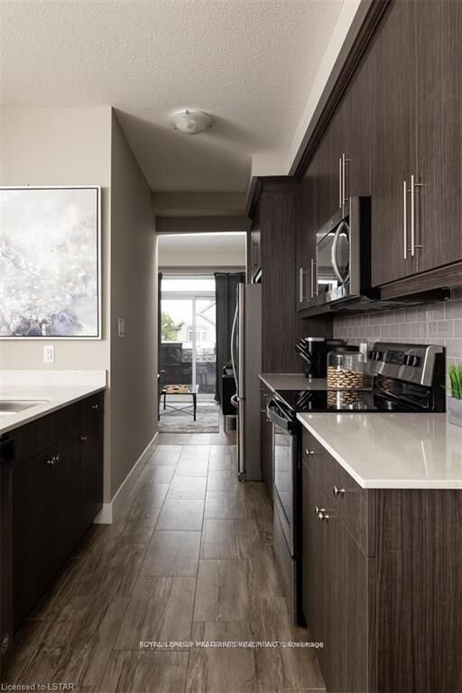 Property Photo: 2144 Meadowgate Boulevard S ON N6M 0H5