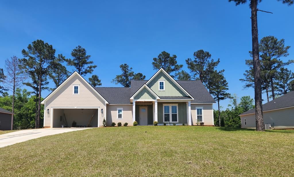 Property Photo:  329 Willow Oak Loop  GA 31763 