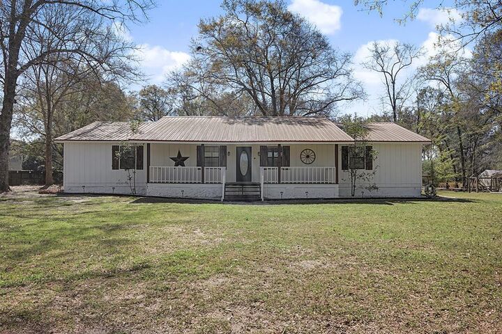 Property Photo:  156 Richie Dr  GA 31791 