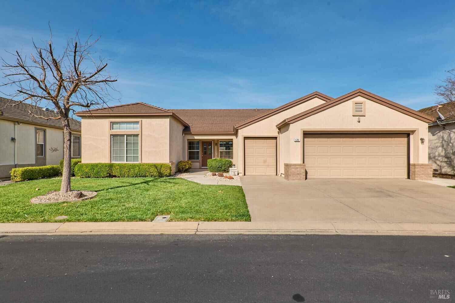 Property Photo: 570 Turnberry Terrace CA 94571