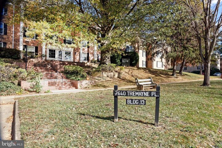 Property Photo: 7640 Tremayne 202 VA 22102