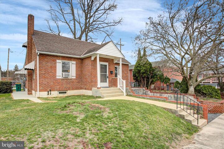 Property Photo:  209 Homewood Avenue  PA 17268 