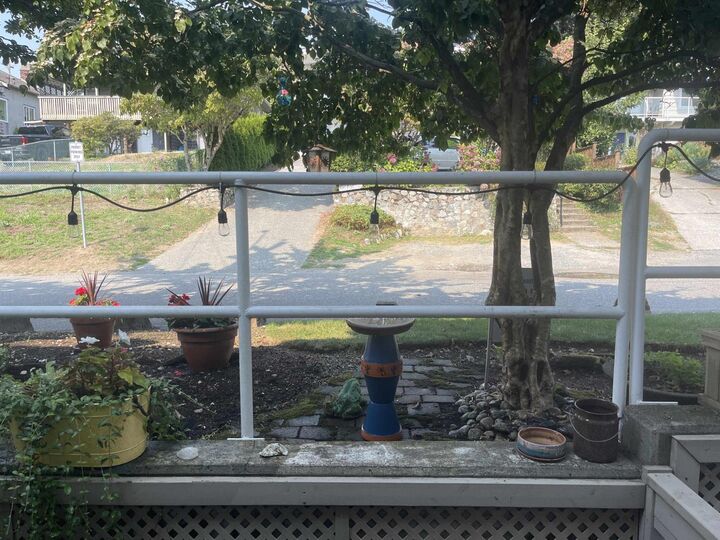 Property Photo:  1169 Vidal Street 8  BC V4B 3T4 