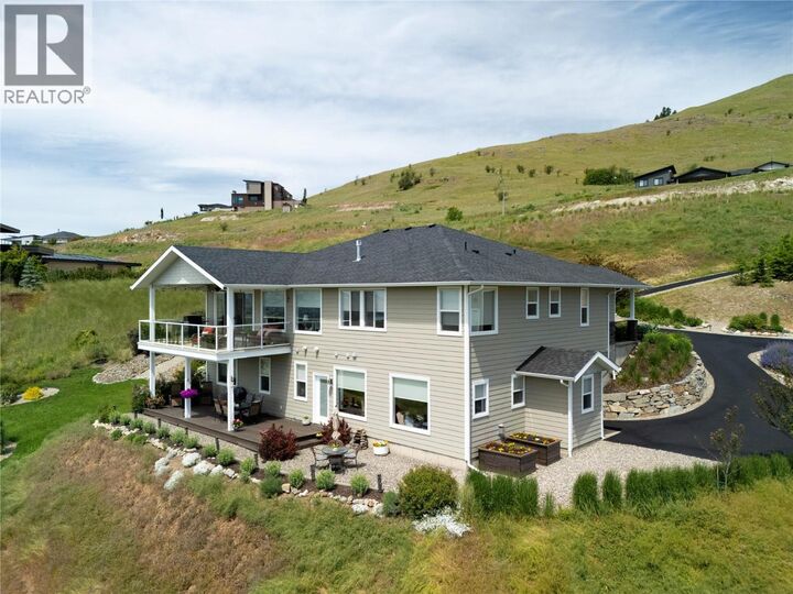 Property Photo: 98 Ranchland Place BC V1B 4C9