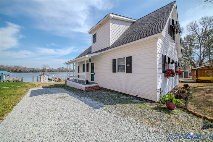 Property Photo:  6411 Holly Trail  VA 23061 