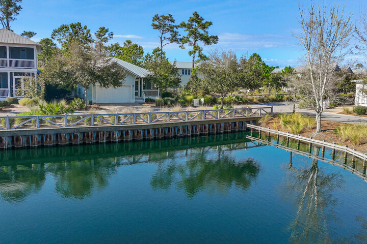 Property Photo:  917 Sandgrass Boulevard  FL 32459 