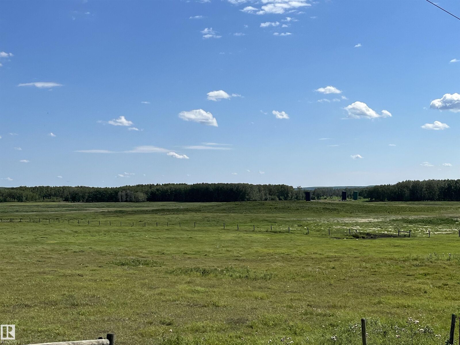 Property Photo:  Hwy 657 Twp Rd 610  AB T9N 2H6 