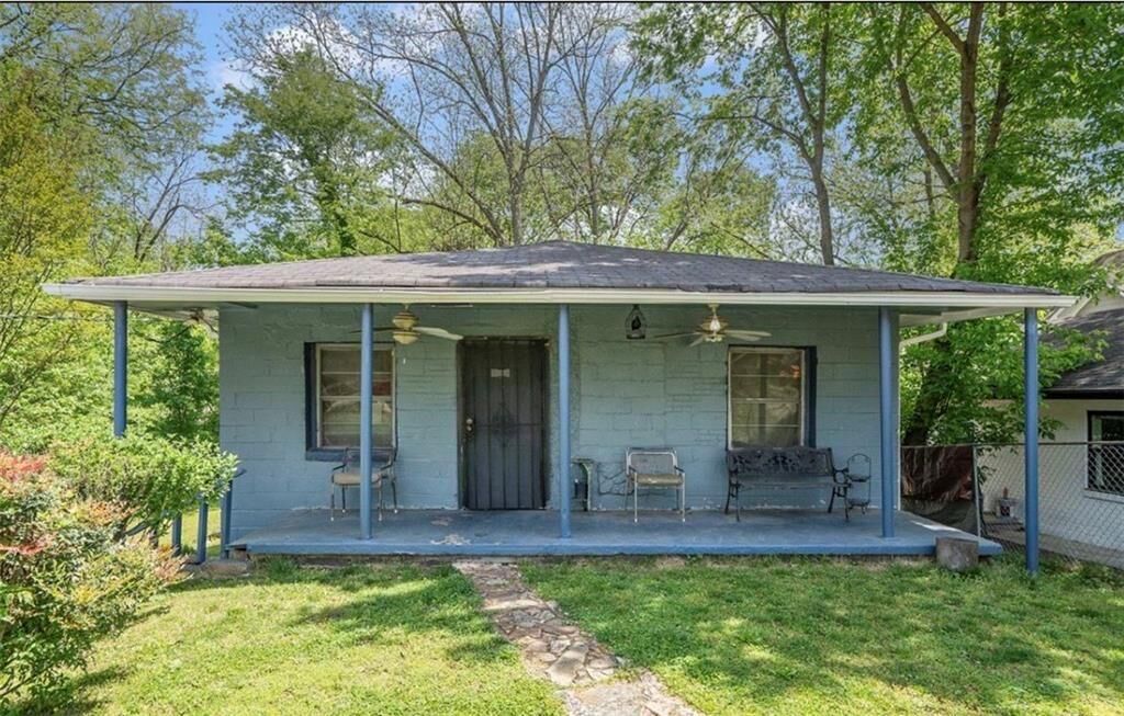 Property Photo:  978 Grant Terrace SE  GA 30315 