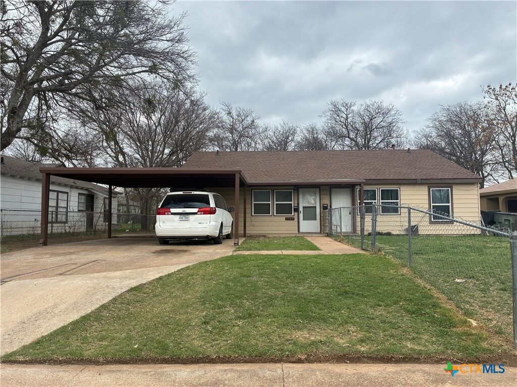Property Photo: 1909 & 1911 Elkins Avenue TX 76541
