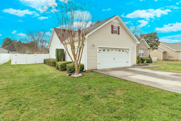 Property Photo:  196 Thoroughbred Drive NW  TN 37312 