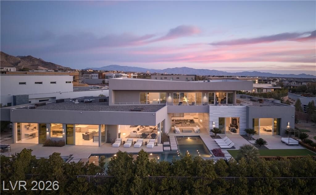Property Photo: 19 Flying Cloud Lane NV 89135