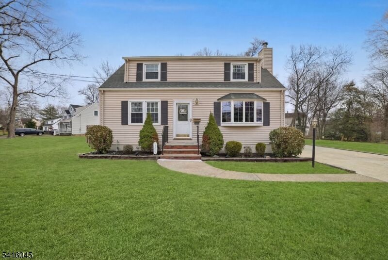 Property Photo:  34 Maclennon Pl  NJ 07023 