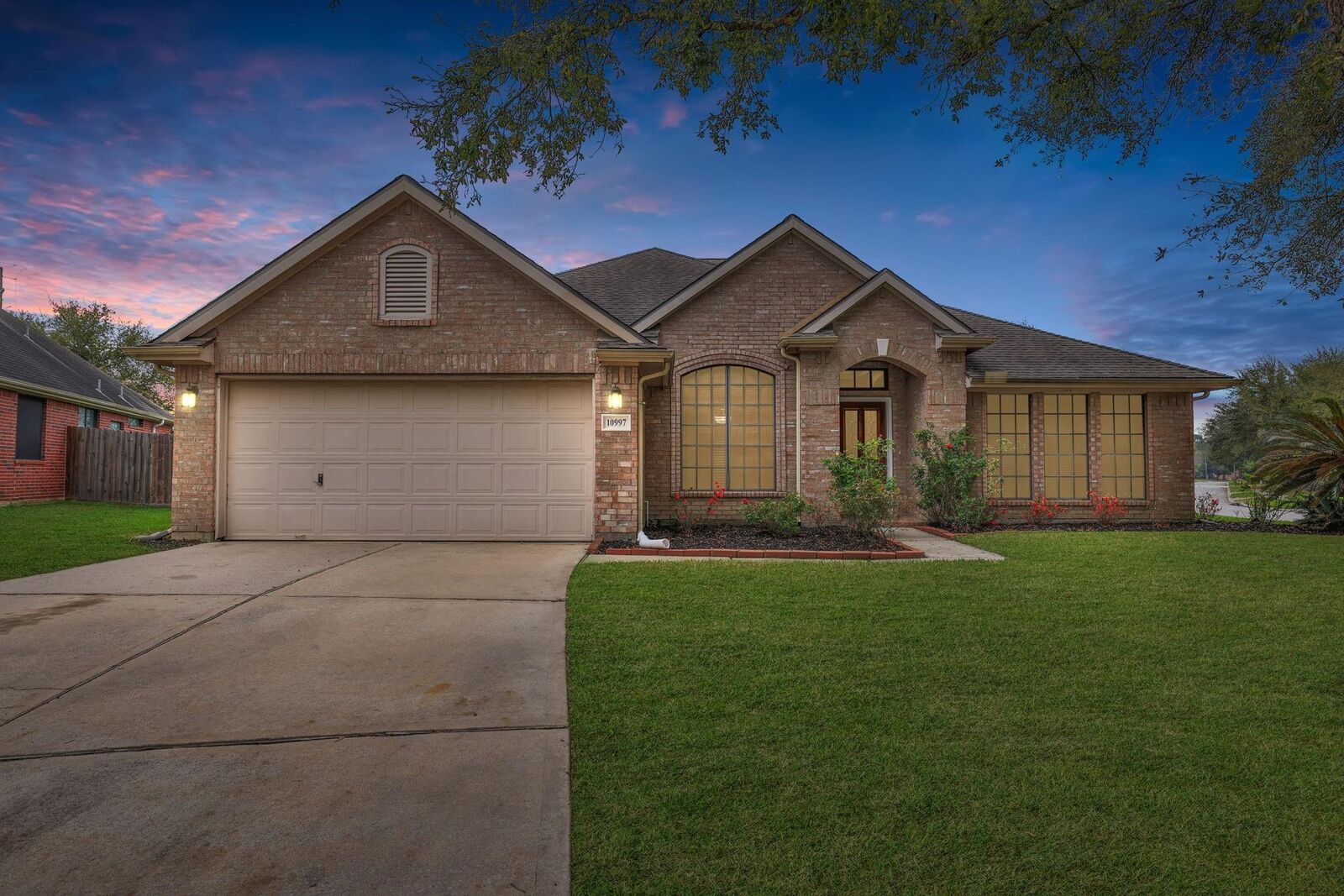 Property Photo:  10997 Mercer Estates Court  TX 77385 
