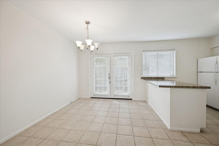 Property Photo: 4040 San Felipe Street 149 TX 77027