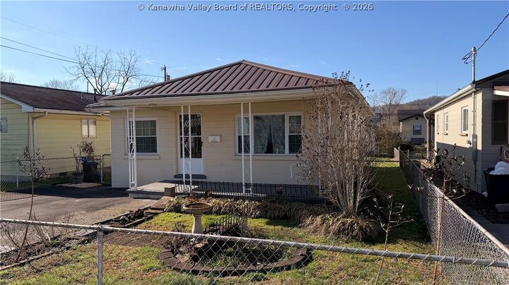 Property Photo:  2153 Cleveland Avenue  WV 25177 