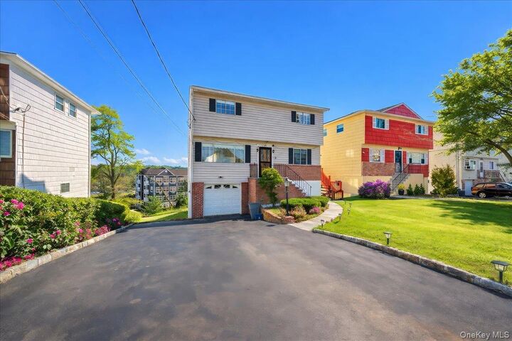 Property Photo:  65 Skymeadow Place  NY 10523 