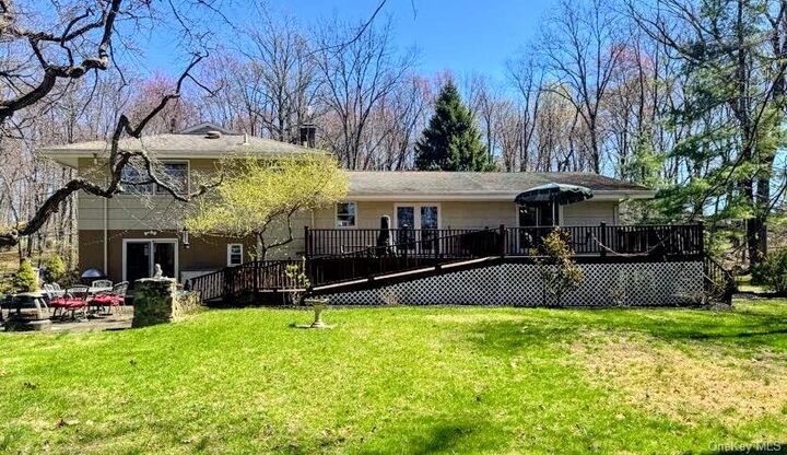 Property Photo:  55 Hoags Cross Road  NY 10562 