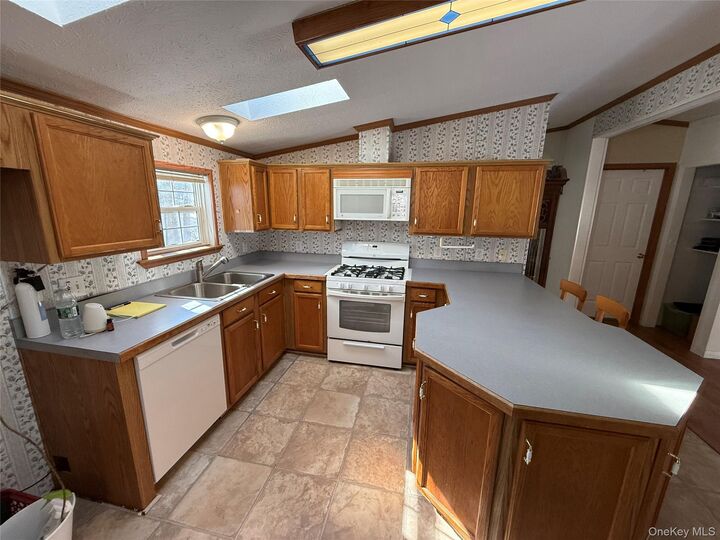 Property Photo:  217 Brittany Terrace 217  NY 12575 