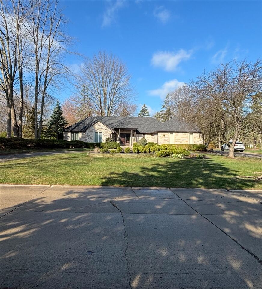 Property Photo:  37671 Fiore Trail  MI 48036-2036 