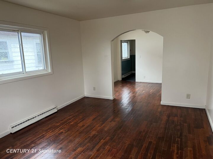 Property Photo:  2233 S Niagara Street  MI 48602 