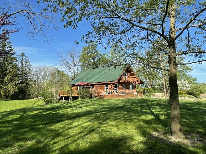 Property Photo: 3685 Holcomb Road MI 49262