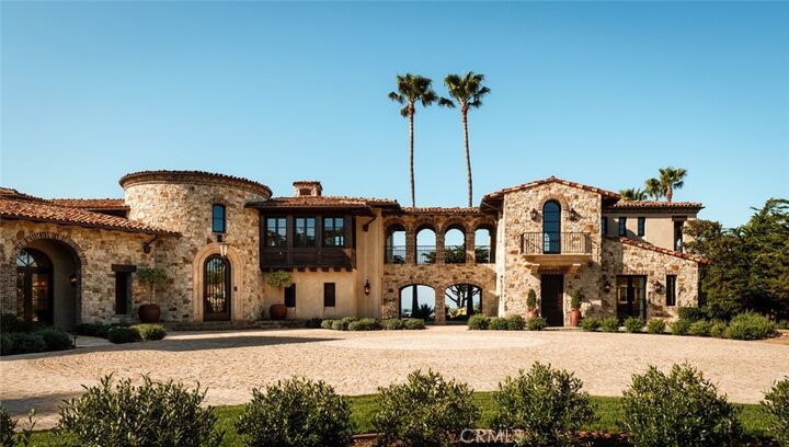 Property Photo:  4130 Calle Isabella  CA 92672 