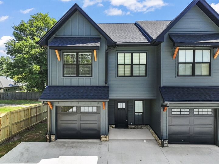 Property Photo:  211 S Porter St  TN 37398 