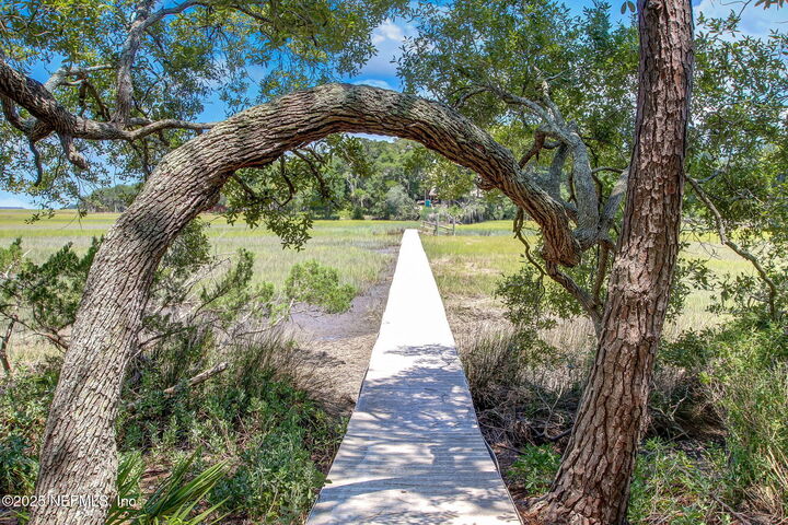 Property Photo:  28886 Grandview Manor  FL 32097 