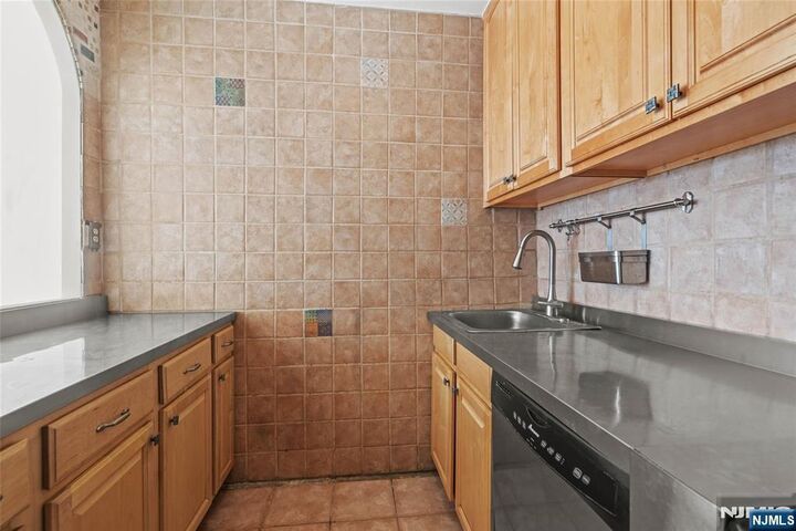 Property Photo: 7004 Kennedy Boulevard 31G NJ 07093