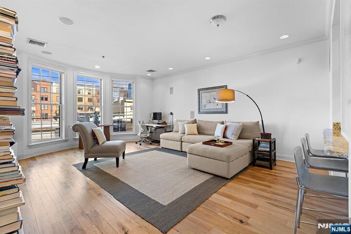 Property Photo:  277 Grand Street 211  NJ 07302 