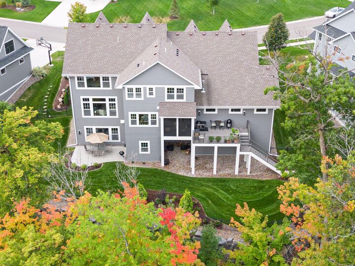 Property Photo:  726 Woodland Hill Court  MN 55340 