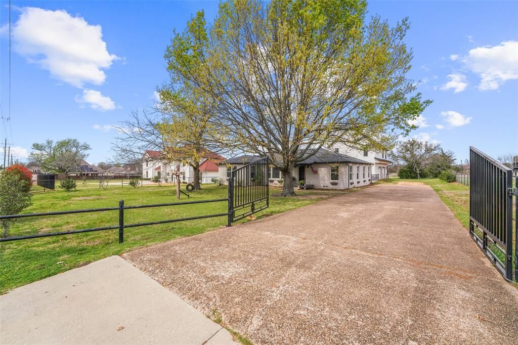Property Photo:  2075 Airport Road  TX 75087 