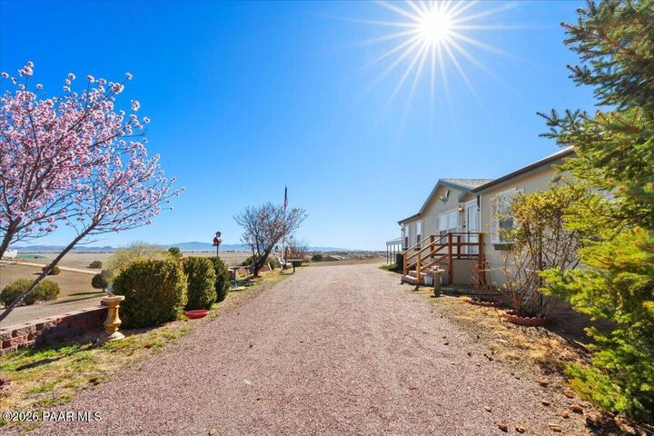 Property Photo: 330 N Sioux Drive AZ 86323