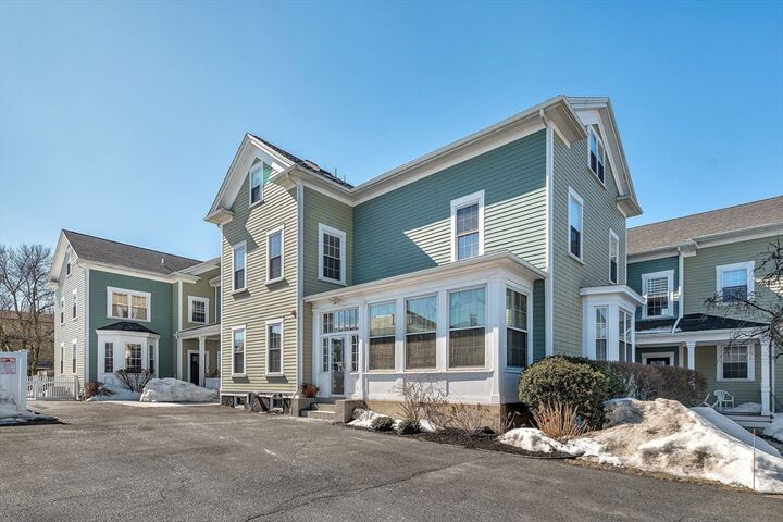 Property Photo:  121 East Cottage Street. Unit 4  MA 02125 