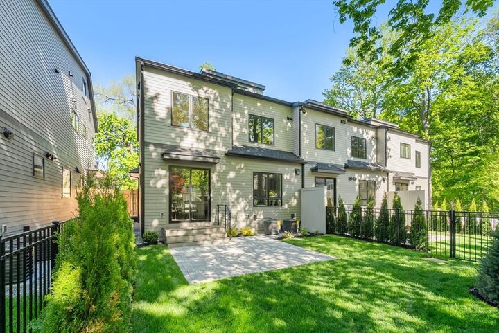 Property Photo:  956 Walnut Street 3  MA 02461 