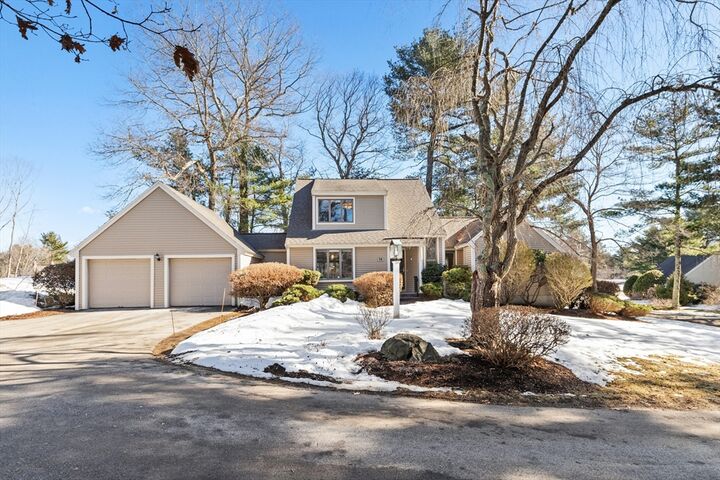 Property Photo:  14 Niblick Way 14  MA 01864 
