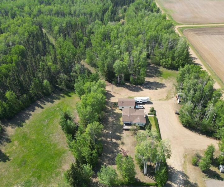 Property Photo: 14371 Twp Rd 1072 AB T0H 2H0
