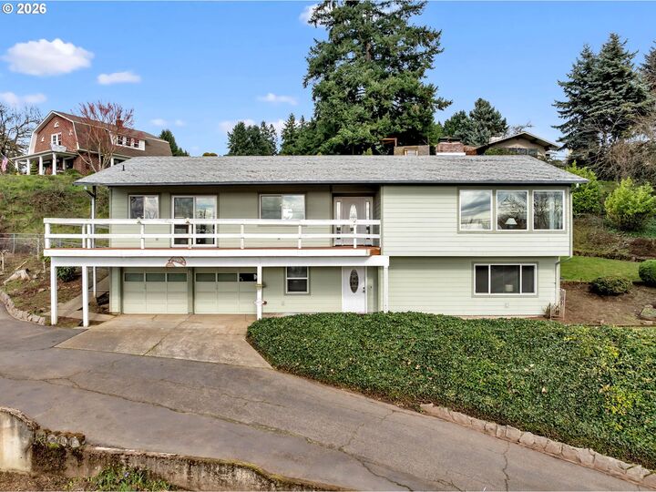 Property Photo:  8121 NW Fruit Valley Rd  WA 98665 